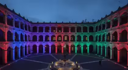 Alquiler de PAR LED 64 para Iluminación Exterior de Eventos