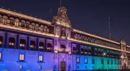 Iluminación Profesional Arquitectónica para Eventos Premium